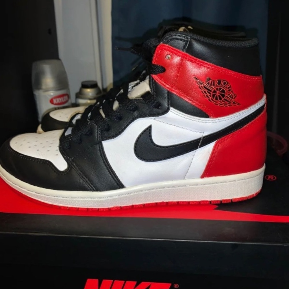 Jordan 1 bred toe